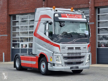 Traktor Volvo FH13 13460 Globetrotter 4x2 - PTO/Hydraulic - 2x tank - Fridge - Full spoiler