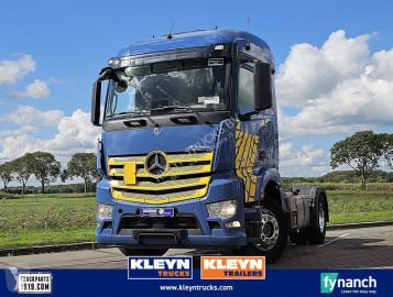 Traktor Mercedes