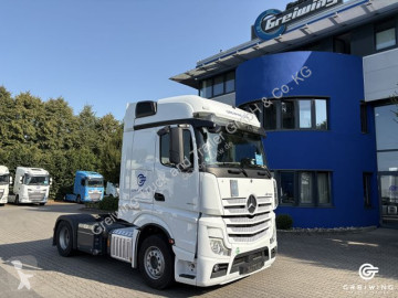 Traktor Mercedes