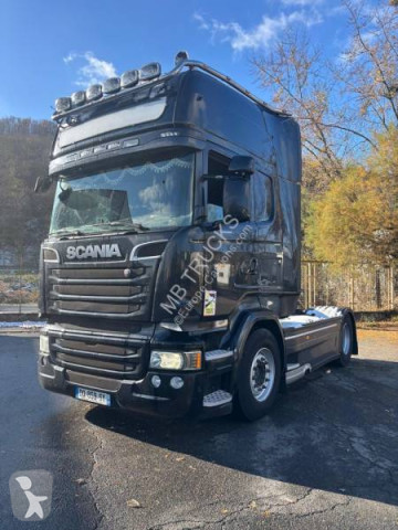 Влекач Scania R 450