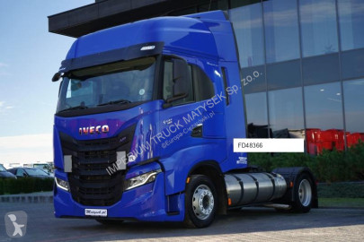 Влекач Iveco S-Way 460