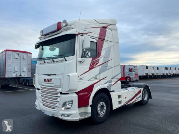 Влекач DAF