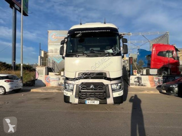 Cabeza tractora productos peligrosos / ADR Renault