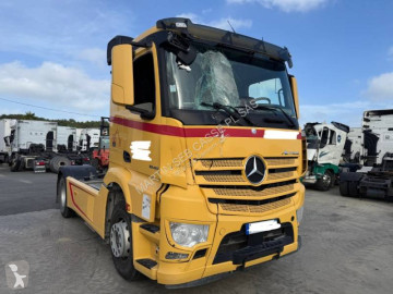 Traktor Mercedes