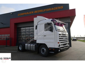 Влекач Scania