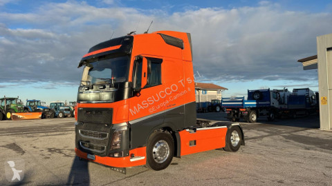 Влекач Volvo FH 540 42T 4x2