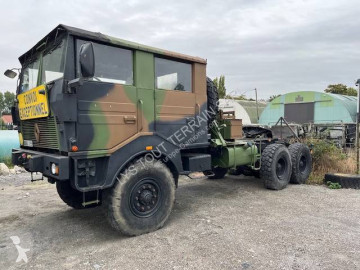 Влекач Renault TR