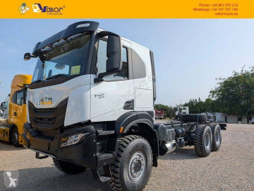 Camión chasis Iveco nuevo