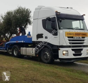 Влекач Iveco Stralis