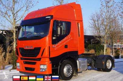 Влекач Iveco Stralis 460