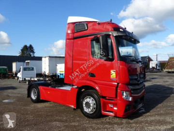 MercedesActros1845