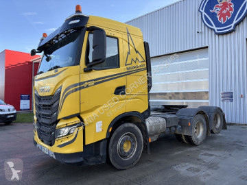Tracteur Iveco
