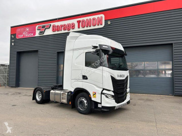 Tracteur Iveco S-WAY 500
