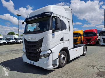 Tracteur Iveco