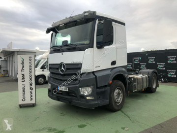 Cabeza tractora Mercedes