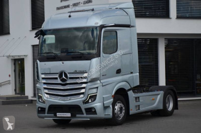 Влекач Mercedes