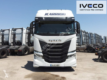 Влекач опасни товари / adr Iveco