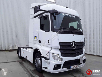 Влекач Mercedes Actros 1845