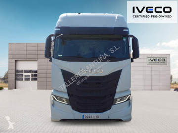 Cabeza tractora Iveco