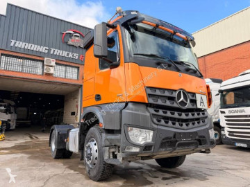 Mercedes tractor unit