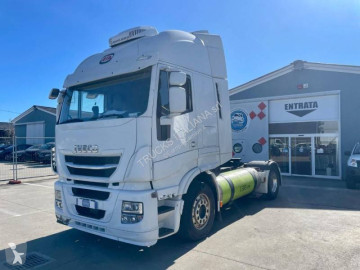 Влекач Iveco