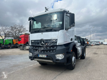 Traktor Mercedes