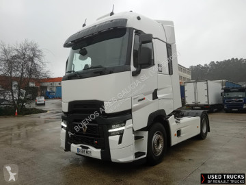Влекач Renault T-High
