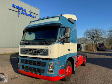 Влекач Volvo FM EURO 4