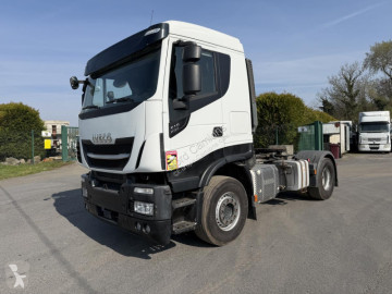 Cabeza tractora Iveco
