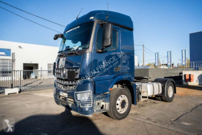 Traktor Mercedes