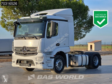 Mercedes tractor unit