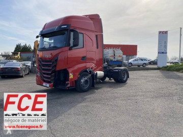 Cabeza tractora Iveco