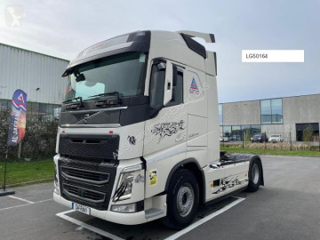 Cabeza tractora Volvo