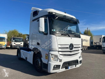 Tracteur Mercedes Actros 1845