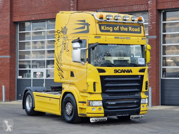 Влекач Scania