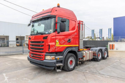 Влекач Scania