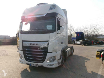 Влекач DAF