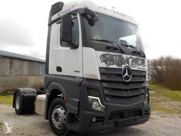 Tracteur Mercedes neuf