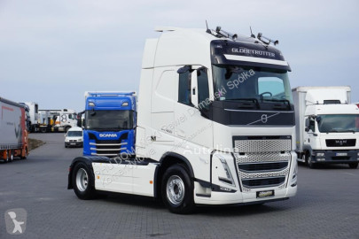 Влекач Volvo
