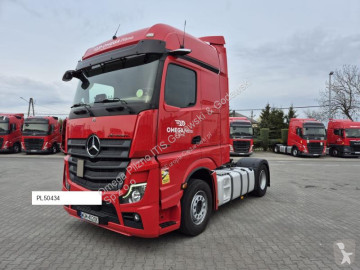 Влекач Mercedes Actros 1845