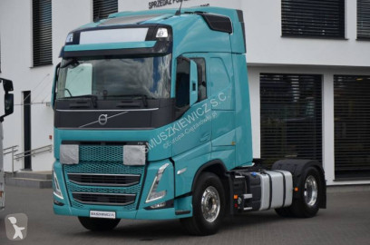 Влекач Volvo