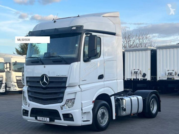 Влекач Mercedes Actros 1845