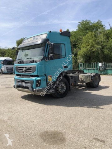 Влекач Volvo