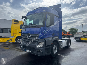 Cabeza tractora Mercedes