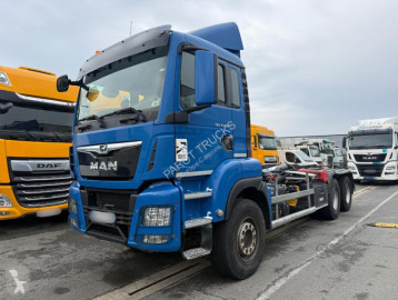 Camion polybenne MAN