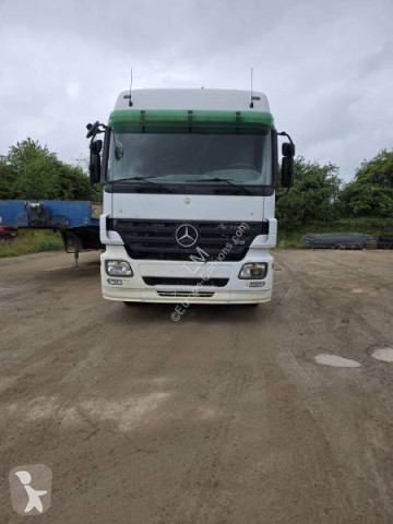 Traktor Mercedes Actros 1851