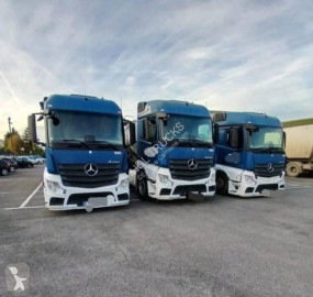 MercedesActros1845