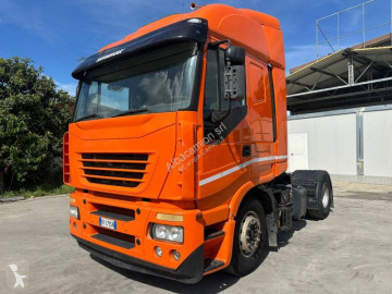 Влекач Iveco