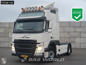 جرار Volvo