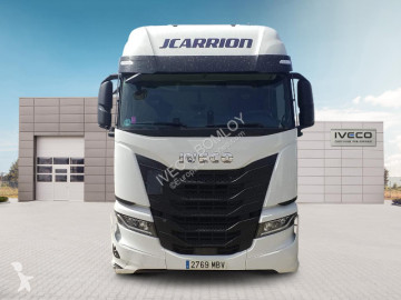 Влекач опасни товари / adr Iveco